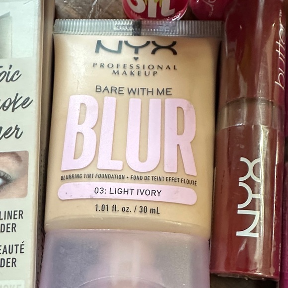 NYX Makeup Collection - Matte, Pink, and Brown Shades NEW - Picture 4 of 7